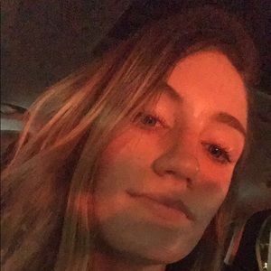 Meet your Posher, Annie